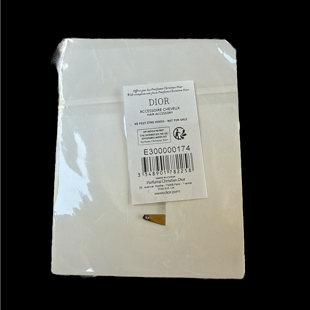 New in Package Dior Backstage VIP Hair Accessory in Cream and Silver - Picture 2 of 3